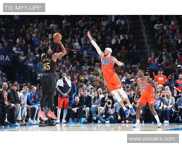 2018年NBA季后赛雷霆与骑士激战回顾精彩瞬间与球星表现分析